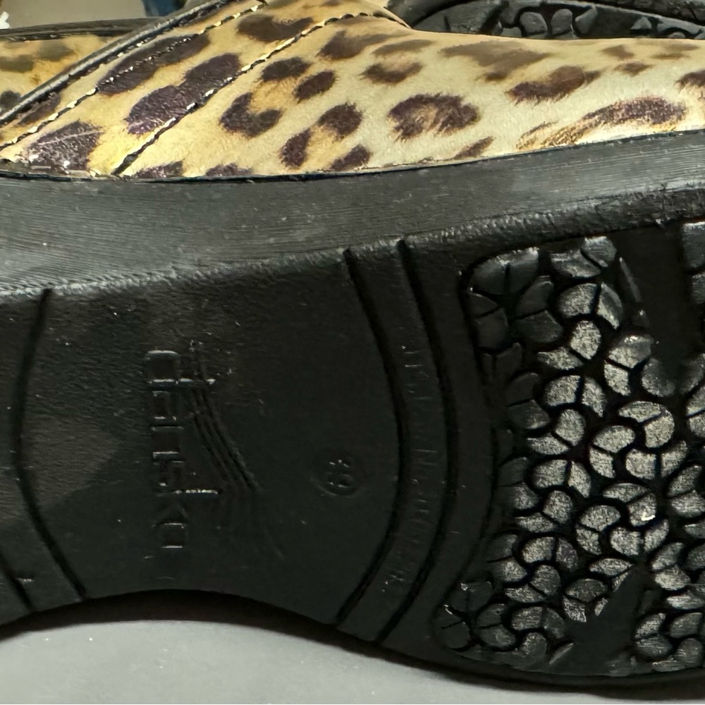 Dansko Pro XP 2.0 Wild Patent Leopard 39EU - Picture 5 of 5